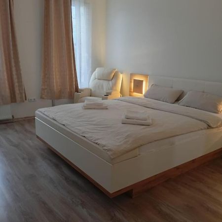 Apartments Angels O K B Altenburg Ngoại thất bức ảnh
